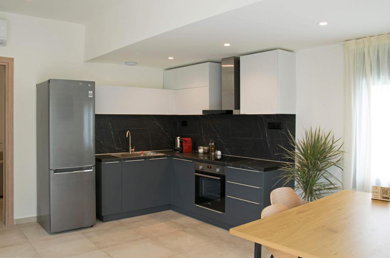 Angelbay Bungalows Agía Triás Dış mekan fotoğraf