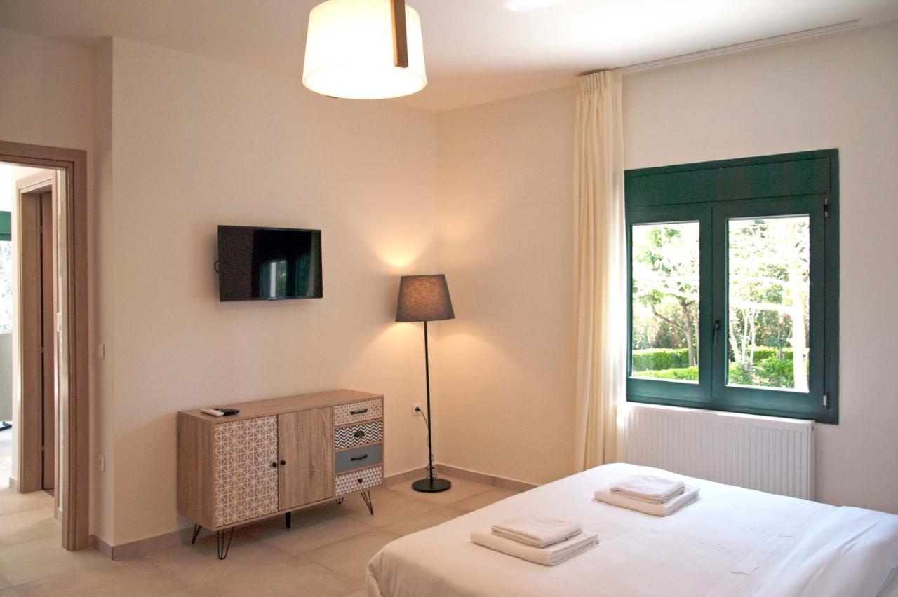 Angelbay Bungalows Agía Triás Dış mekan fotoğraf