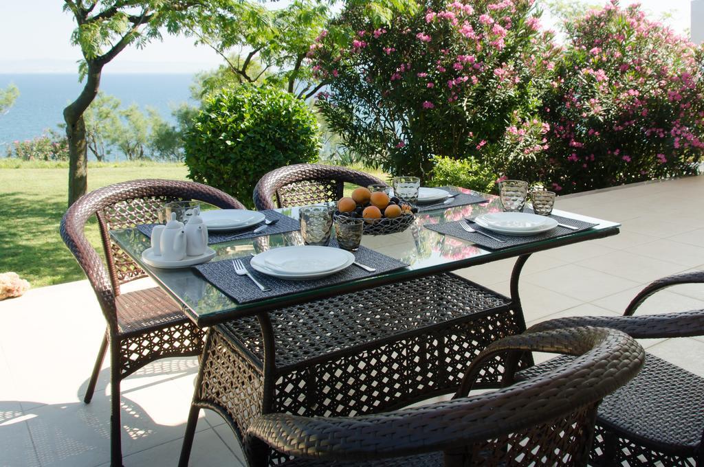 Angelbay Bungalows Agía Triás Dış mekan fotoğraf