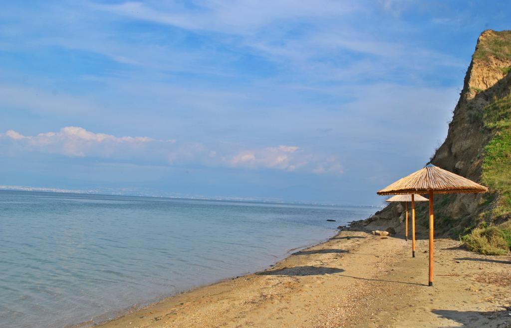Angelbay Bungalows Agía Triás Dış mekan fotoğraf