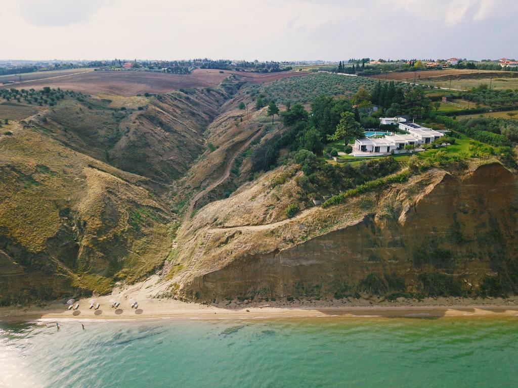 Angelbay Bungalows Agía Triás Dış mekan fotoğraf