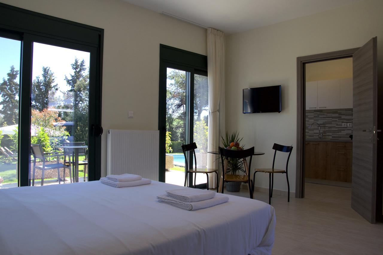Angelbay Bungalows Agía Triás Dış mekan fotoğraf